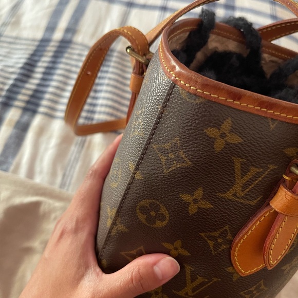 Louis Vuitton bucket bag - Picture 10 of 16